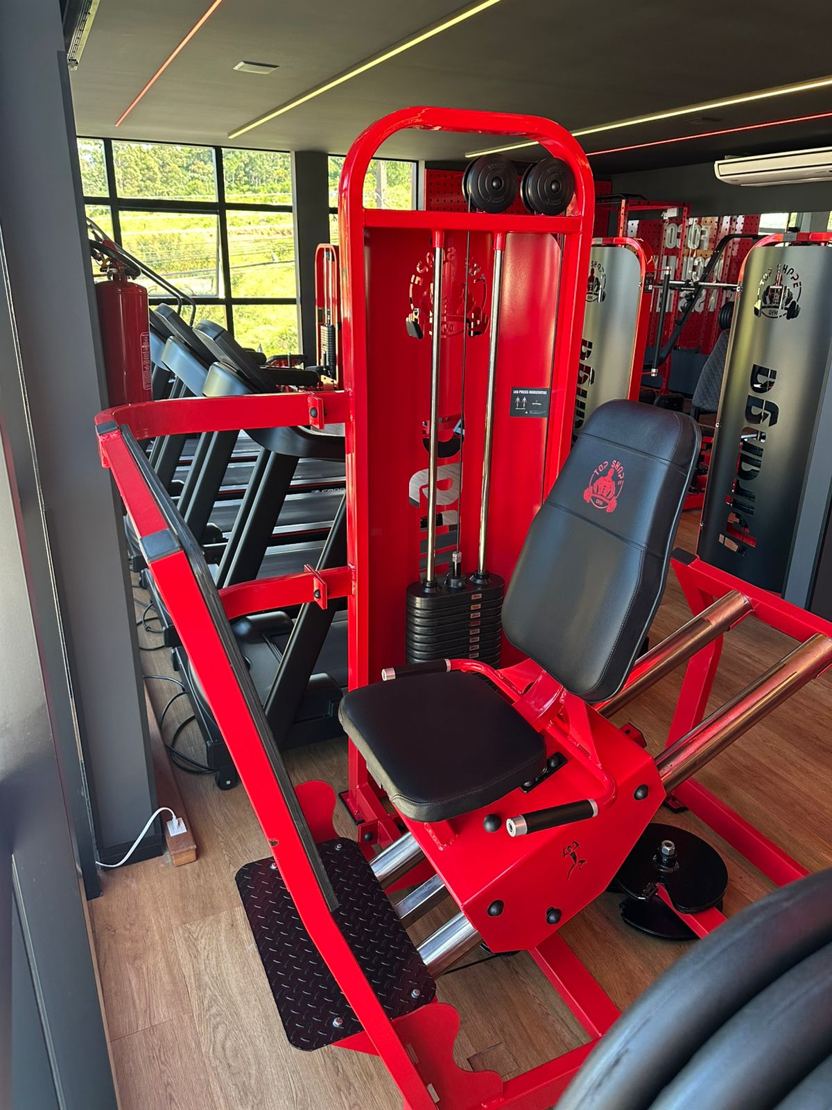 LEG PRESS SENTADO ( Horizontal)